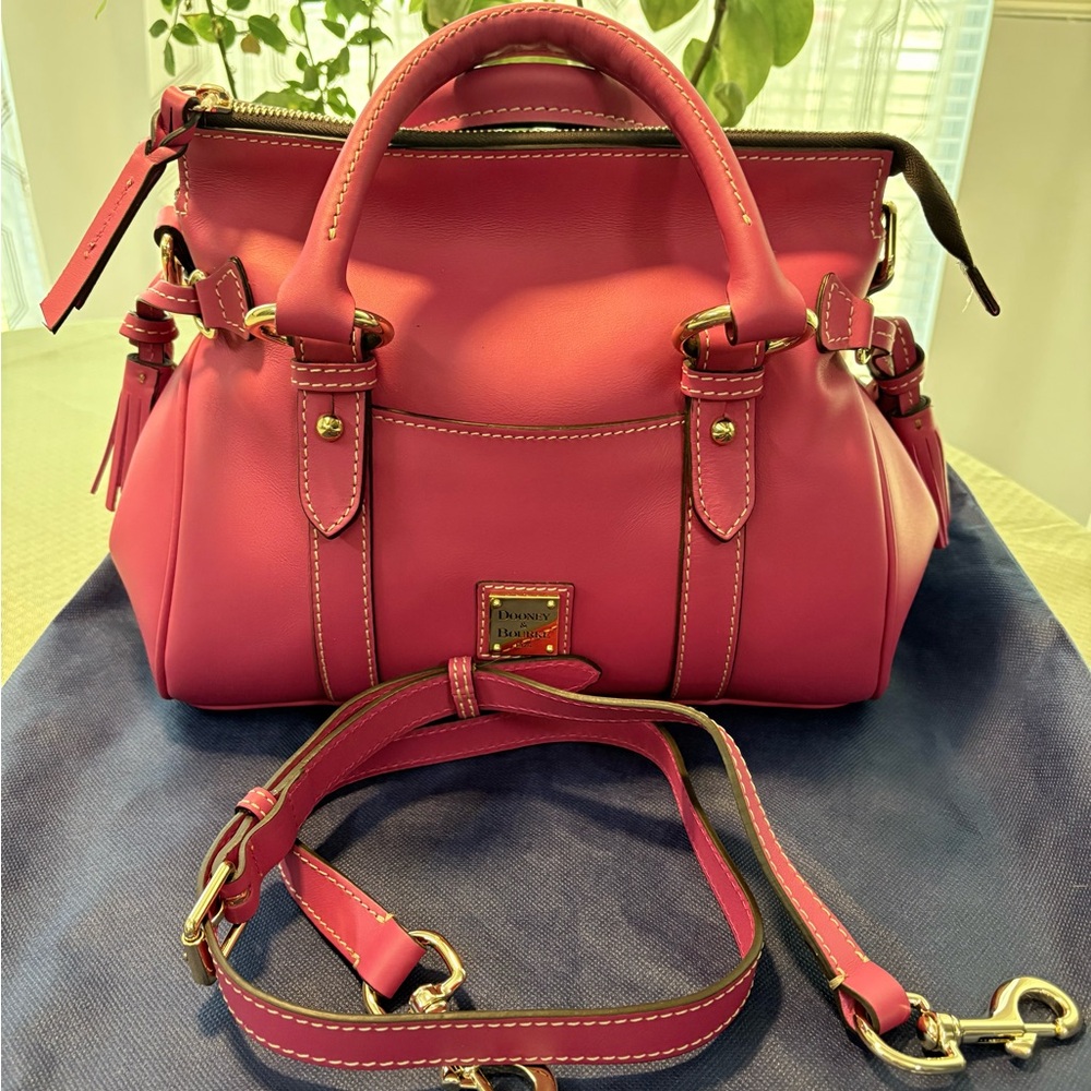 💖 Dooney & Bourke Penrose 30